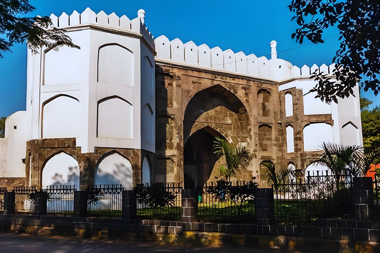 Rangeen Darwaza Aurangabad